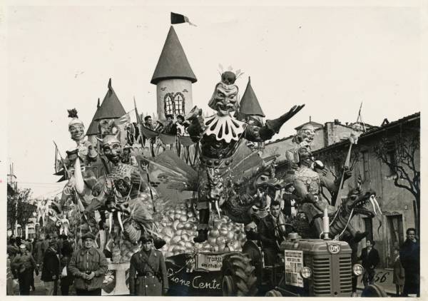 La vecchia Follonica Carnevale 1