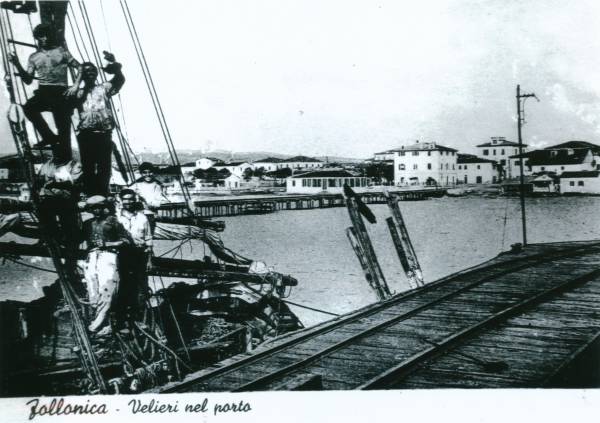 La vecchia Follonica velieri al porto