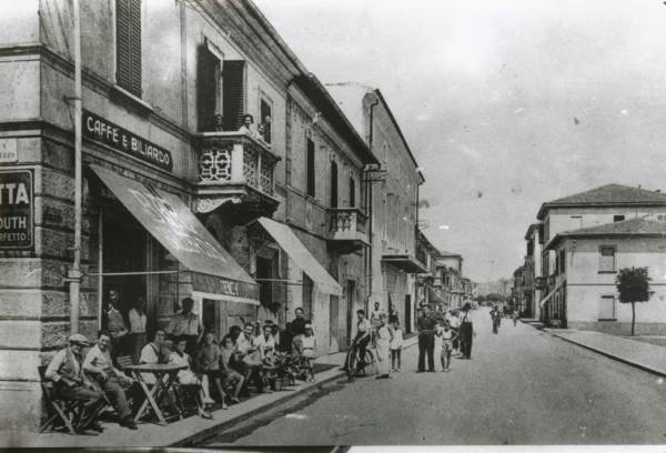 La vecchia Follonica via Bicocchi e Piazza Vittorio Veneto