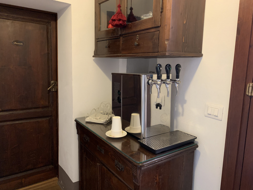 water-at-domus-socolatae-historical-dwelling-follonica-tuscany-B&B